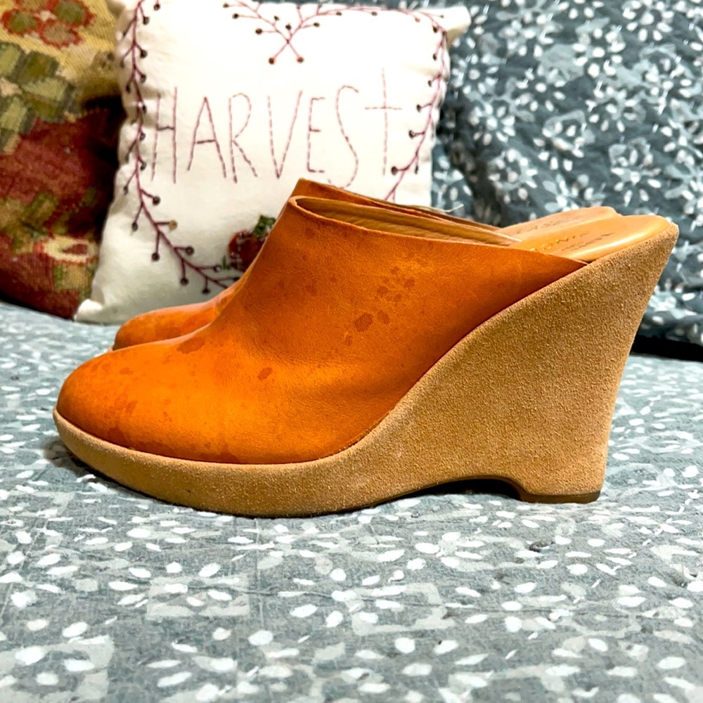 Korkease camel wedge mule booties size seven